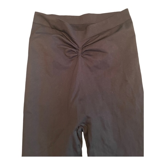 IINGRID+ISABEL SEAMLESS LEGGING-LIKE TIGHT - Picture 8 of 13